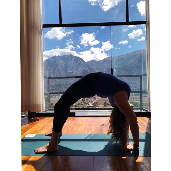 Meet your Posher, Amanda - Picture 1 of 1